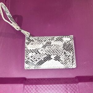 Elegant Gray Snakeskin Wristlet